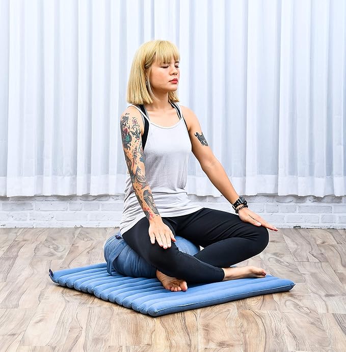 Leewadee Meditation Cushion Set – 1 Round Zafu Meditation Pillow and 1 Square Roll-Up Zabuton Meditation Mat, Pillows Bundle Filled with Kapok