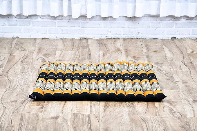 Leewadee Zabuton Seating Cushion – Square Floor Seat for Meditation Exercises, Light Yoga Mat Filled with Kapok