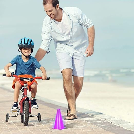 Alyoen 9 inch Traffic Cones, Plastic Sport Cones, Purple Soccer Training Cones for Outdoor Activity & Festive Events (Sets of 10/15/ 20)