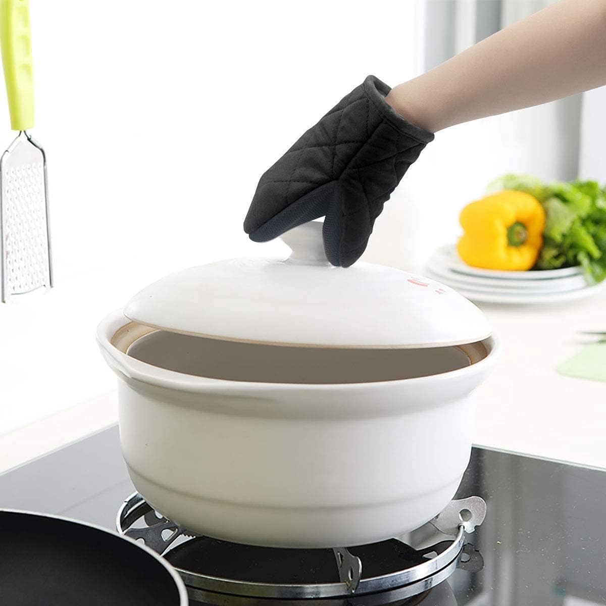 1 Pair Short Oven Mitts, Heat Resistant Silicone Kitchen Mini Oven Mitts for 500 Degrees, Non-Slip Grip Surfaces and Hanging Loop Gloves, Baking Grilling Barbecue Microwave Machine Washable