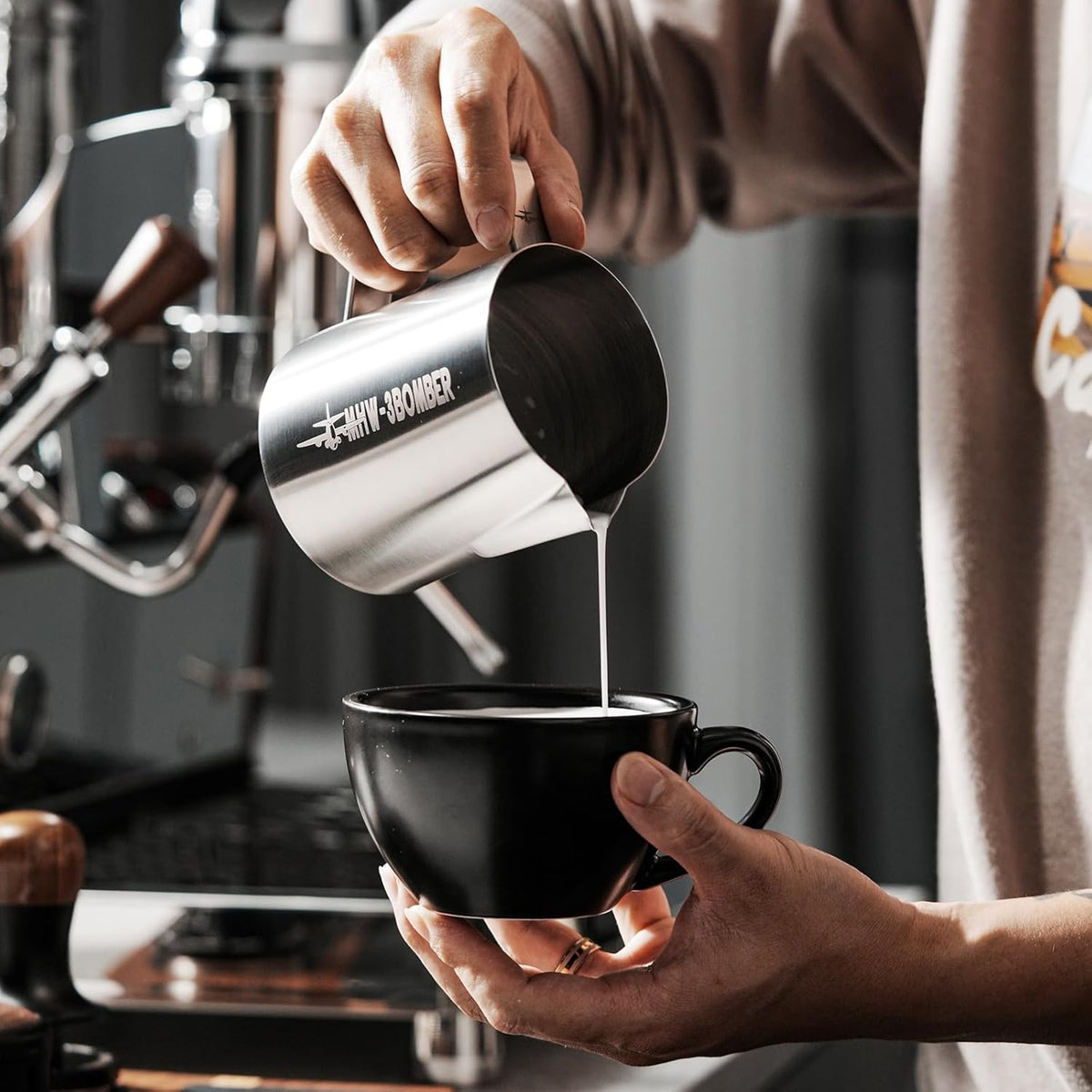MHW-3BOMBER Espresso Milk Frothing Pitcher Steaming Pitcher Stainless Steel Milk Coffee Cappuccino Latte Art Barista Cup 20oz/600ml (Sanding) P5136S-OS