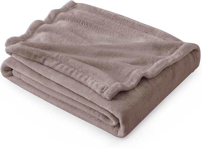 Bedsure Fleece Blankets Twin Size Mocha Brown - 300GSM Lightweight Plush Fuzzy Cozy Soft Blanket for Bed, Sofa, Couch, Travel, Camping, 60x80 inches