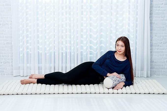 Leewadee Small Yoga Bolster – Shape-Retaining Cervical Neck Roll, Tube Pillow for Comfortable Reading, Kapok Filling, 22 x 6 x 6 inches