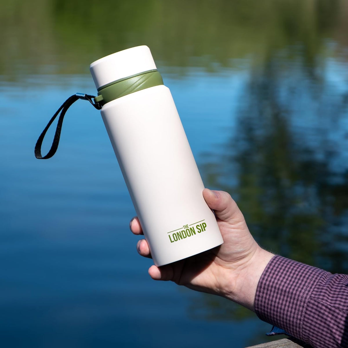 London Sip 25 oz Multi-Purpose Tea Infuser Mug – Fruit Infuser Water Bottle for Hot and Cold – Double Wall Stainless Steel Insulated, Safari Beige