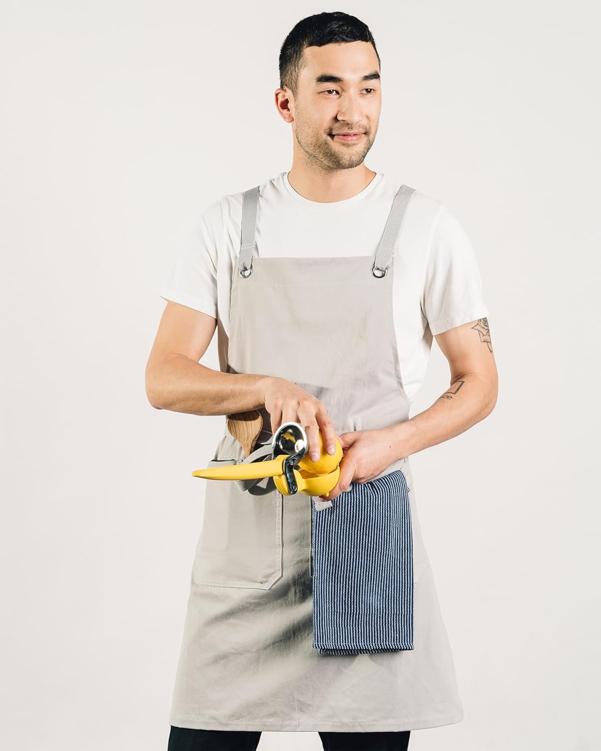 Caldo Crossback Kitchen Apron for Cooking- Mens and Womens Professional Chef or Server Bib Apron - Adjustable Crossback Style - Rustic- Midweight Cotton (Grey)
