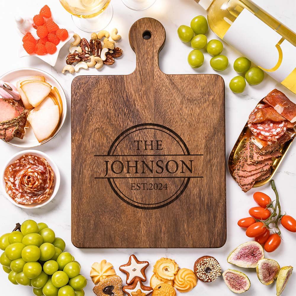 callie Personalized Cutting Board with Monogrammed Name, Wooden Kitchen Chopping Boards with Handle, Reversible Engraved Serving Tray, Housewarming Gifts for Family