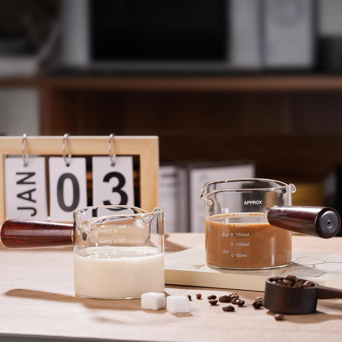 250ML/8.5OZ Measuring Cup Espresso Shot Glasses Double Spouts Large Coffee Cup with Wood Handle Triple Pitcher Milk Cup Parts Clear Glass By BCnmviku (250ml-1pack)