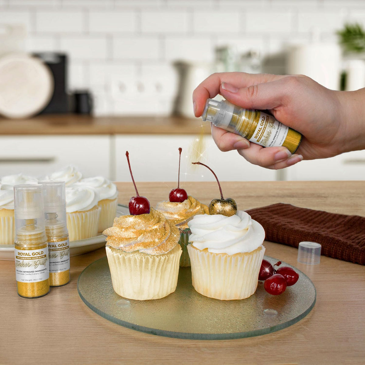 Bakell - Royal Gold Tinker Dust (4g, 1x Mini Spray Pump) Edible Glitter for Food, Desserts, and Beverages!