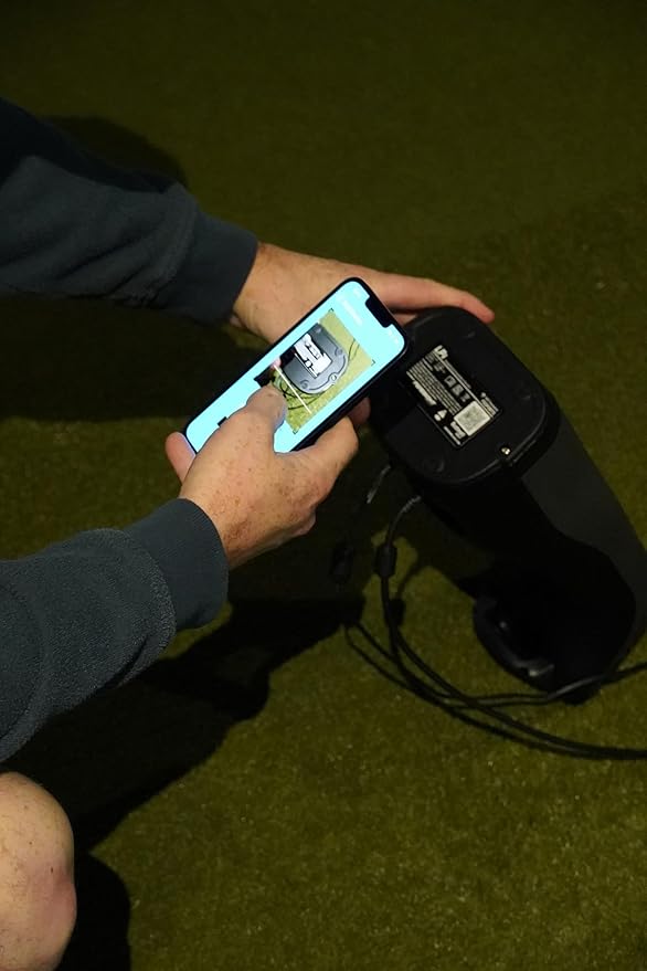 Bushnell LPi Launch Pro Indoor Golf Launch Monitor – Tour-Level Ball & Club Data Accuracy for Home Simulators