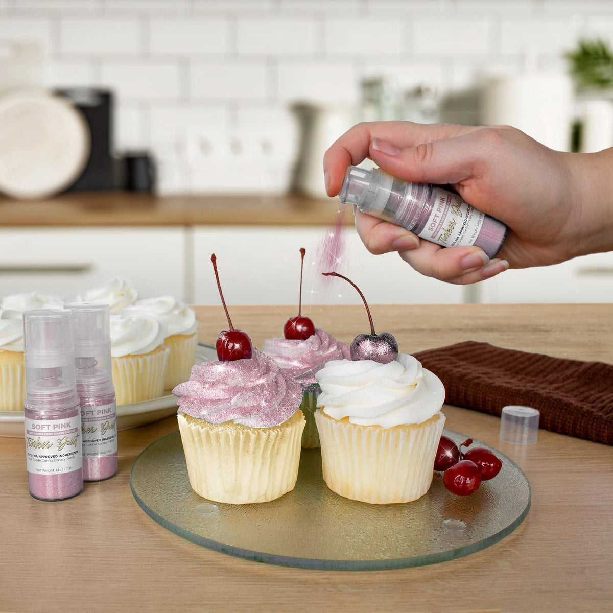 Bakell - Soft Pink Tinker Dust (4g, 1x Mini Spray Pump) Edible Glitter for Food, Desserts, and Beverages!