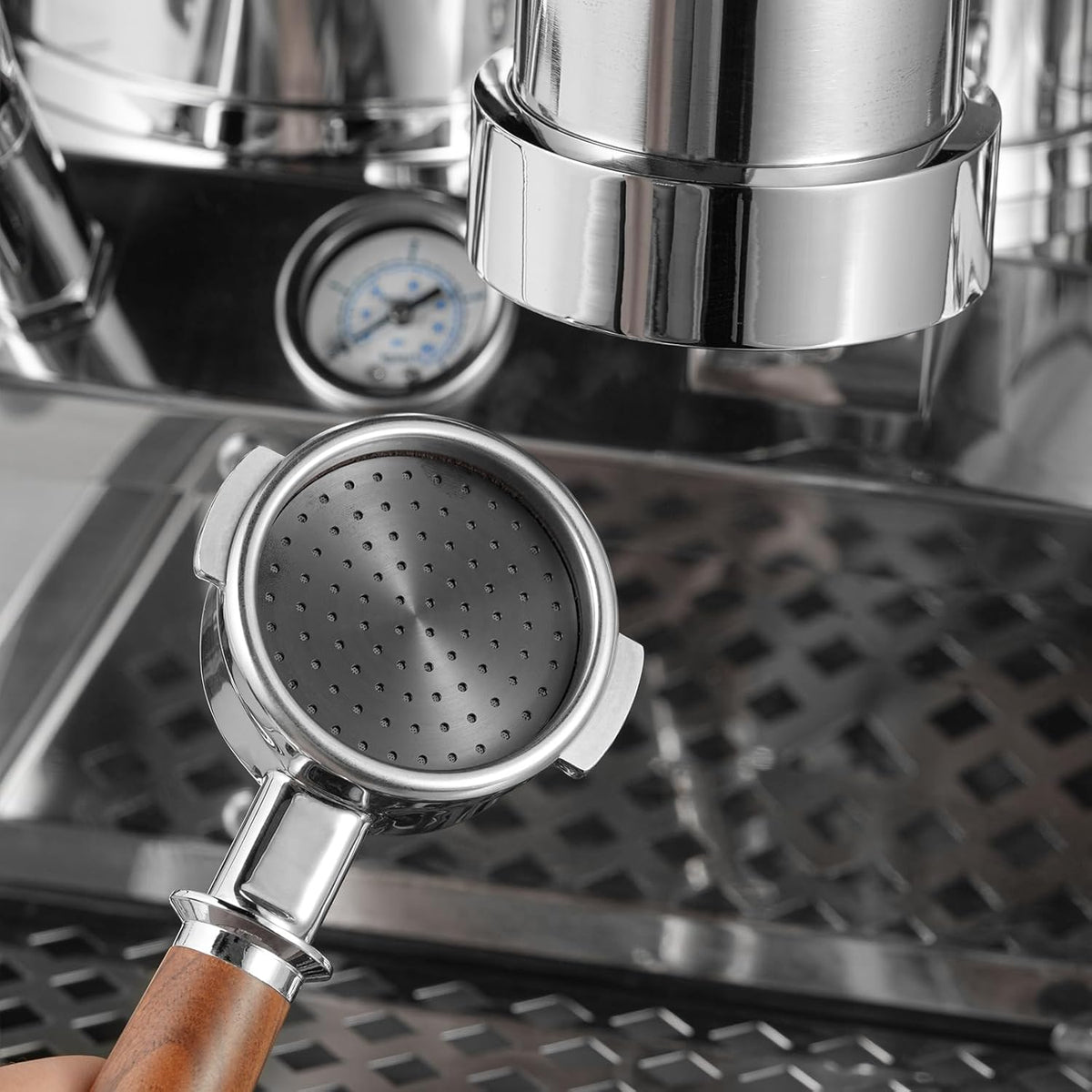 MHW-3BOMBER 58.5mm Espresso Puck Screen Metal Espresso Filter Reusable Coffee Filters for 58mm Portafilter Basket 0.8mm Thickness Titanium Coating Black FG5588-OS
