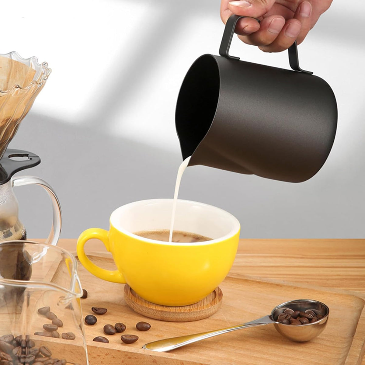 Milk Frother Pitcher 20 OZ，Espresso Milk Frothing Pitcher, Milk Steamer Cup Steaming Pitcher, Stainless Steel Coffee Froth Cup with Latte Art Pen for Coffee Cappuccino (Black)