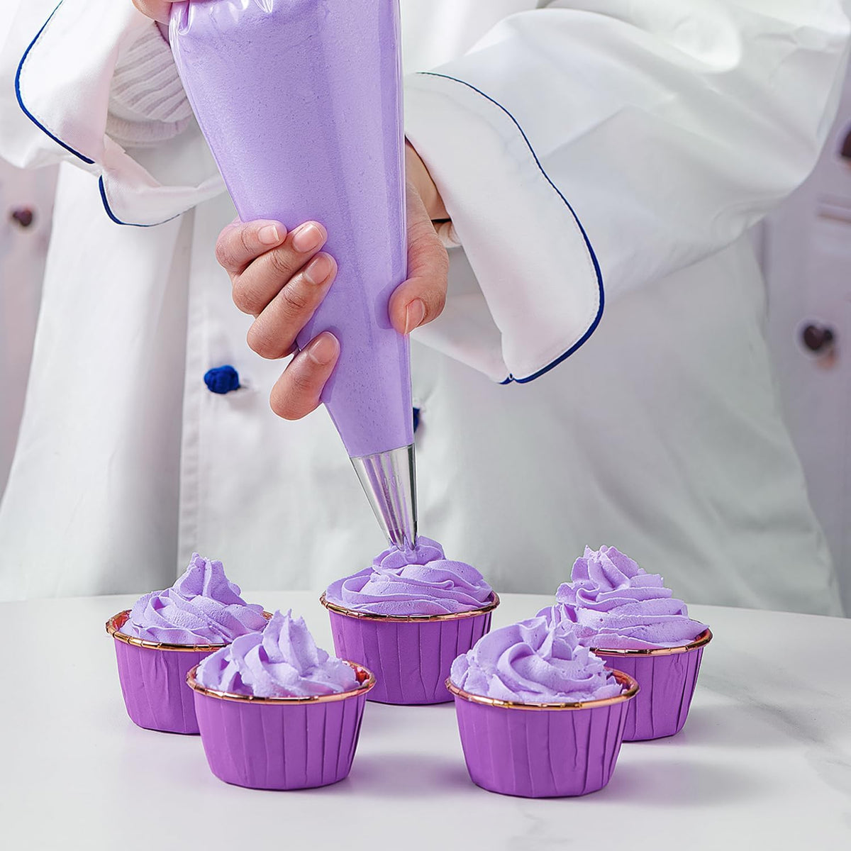 Keenpioneer 18-Inch Biobased Disposable Piping Bags, Plant Based Cake Decorating Pastry Bag - Pack of 100