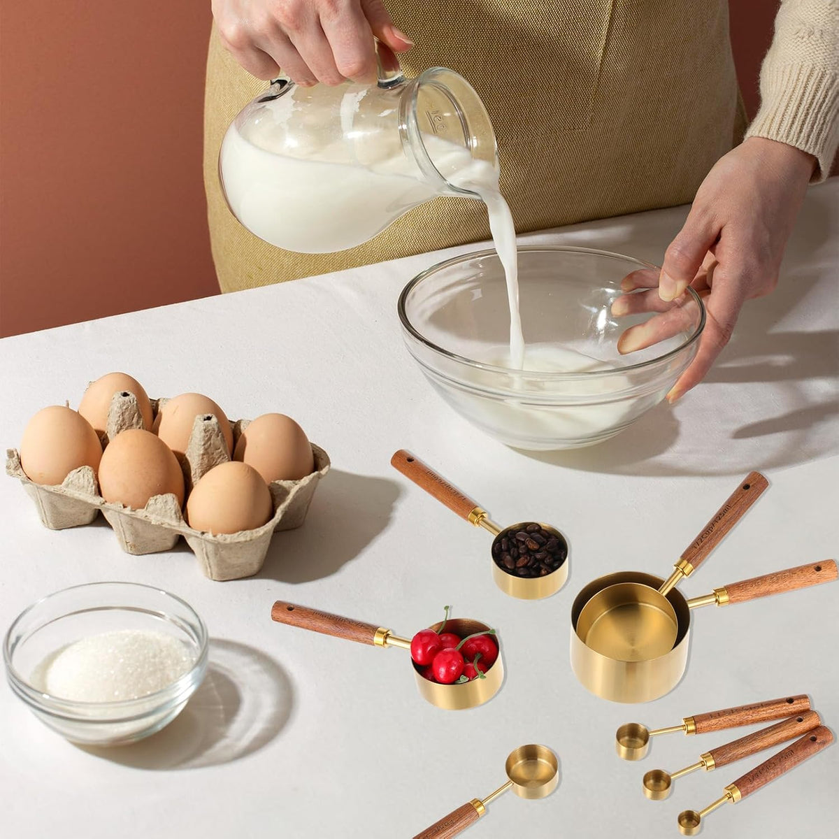Stainless Steel Measuring Cups Set and Measuring Spoons Wooden Handle Metal Measure Cups and Spoons for Cooking and Baking, Gold, 8 Piece