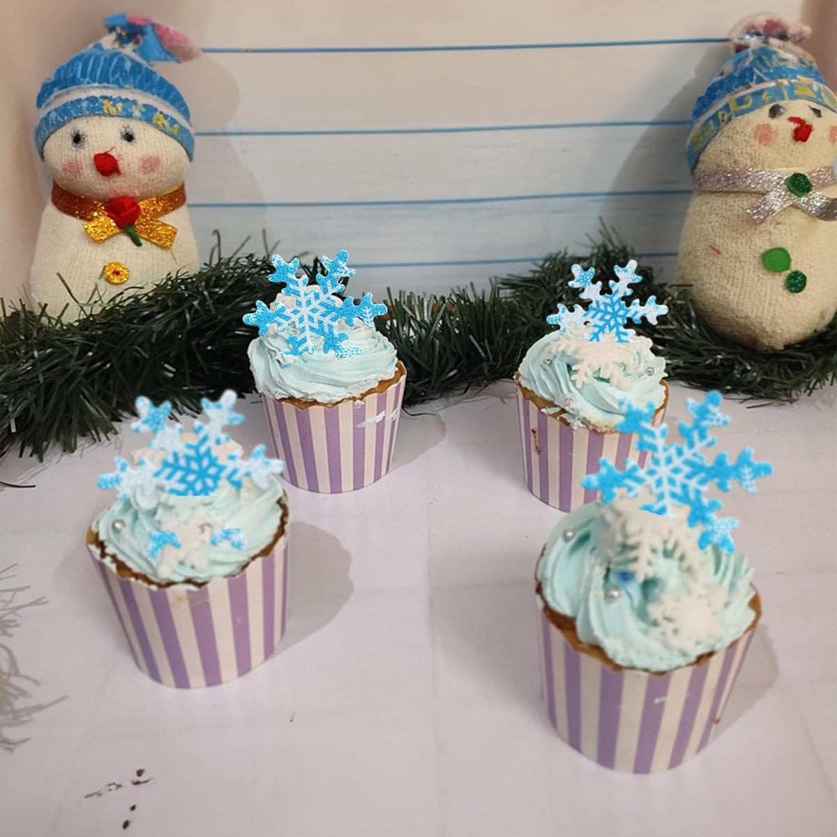 Gyufise 50Pcs Pink Edible Cupcake Cake Toppers Snowflake Cake Decorations for Christmas Winter Frozen Theme Party Supply Decoration Multi