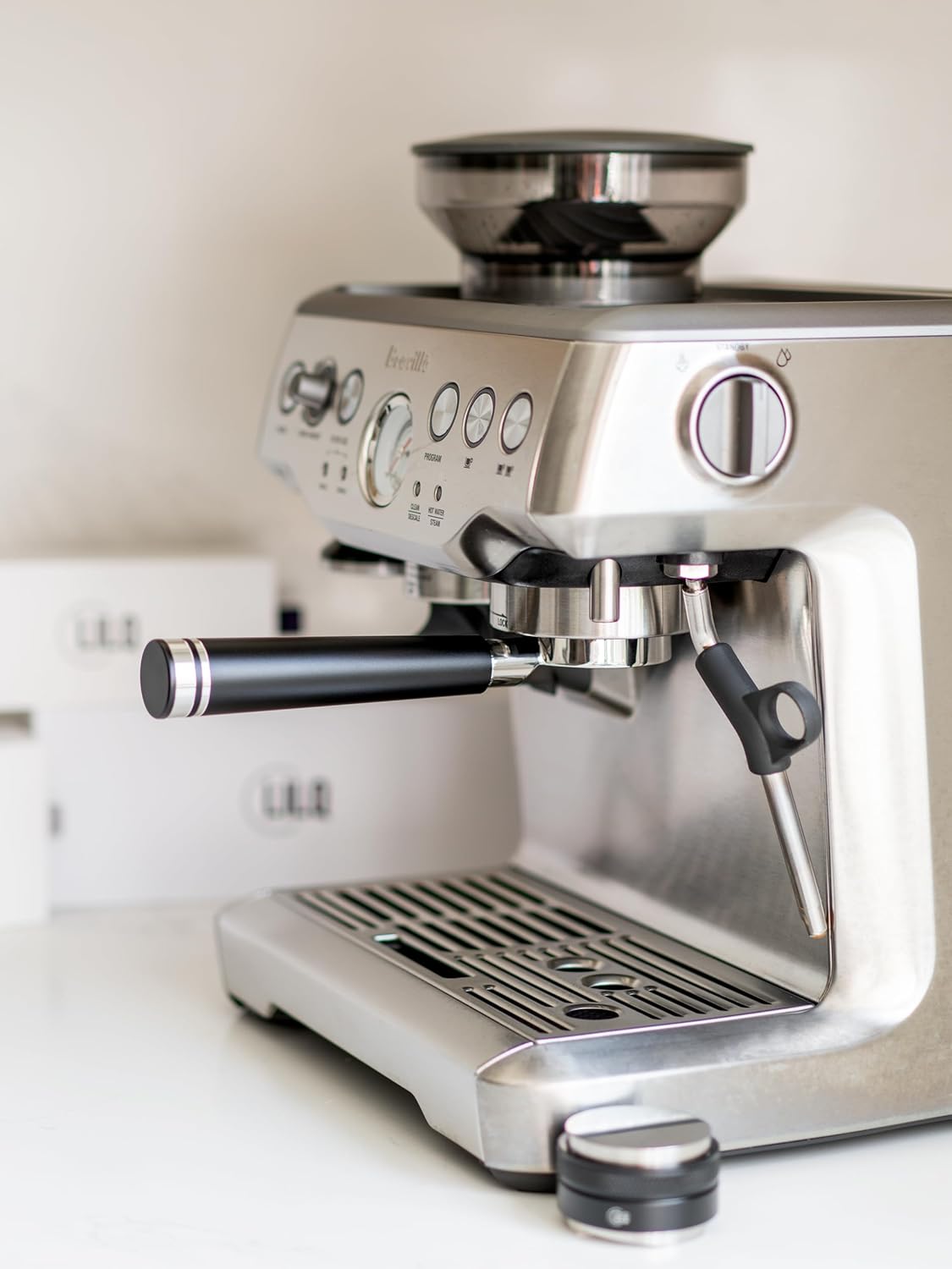 LILQ 54mm Naked Bottomless Portafilter Compatible with Breville Barista Express, Barista Pro, Bambino, and More – 18-20g basket included (Aluminum Flat, 54mm)
