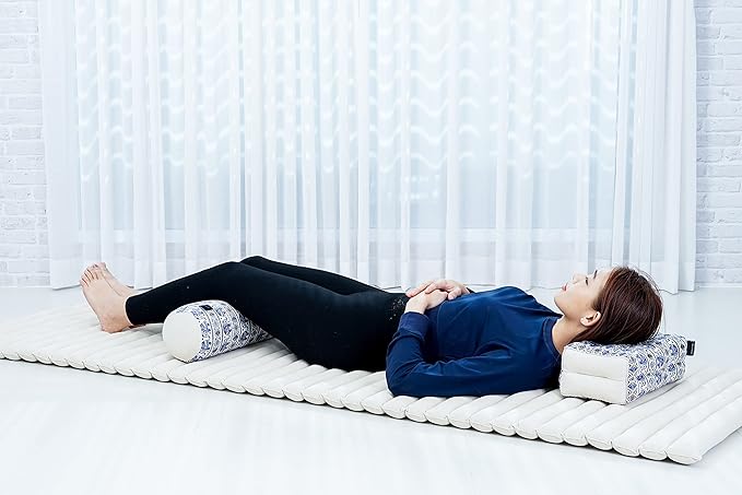 Leewadee Small Yoga Bolster – Shape-Retaining Cervical Neck Roll, Tube Pillow for Comfortable Reading, Kapok Filling, 22 x 6 x 6 inches