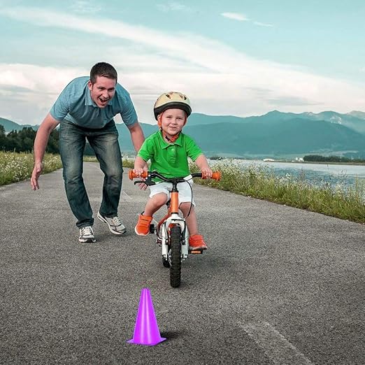 Alyoen 9 inch Traffic Cones, Plastic Sport Cones, Purple Soccer Training Cones for Outdoor Activity & Festive Events (Sets of 10/15/ 20)