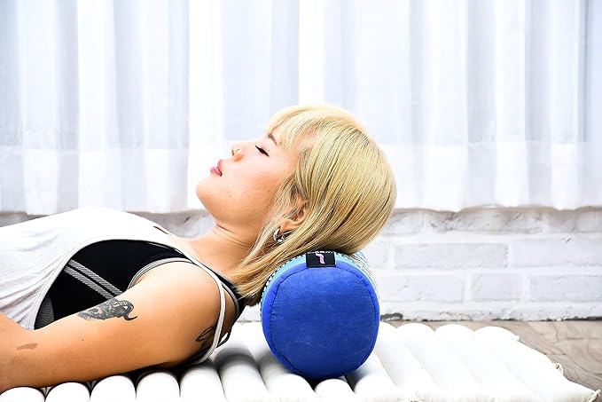 Leewadee Small Yoga Bolster – Shape-Retaining Cervical Neck Roll, Tube Pillow for Comfortable Reading, Kapok Filling, 22 x 6 x 6 inches
