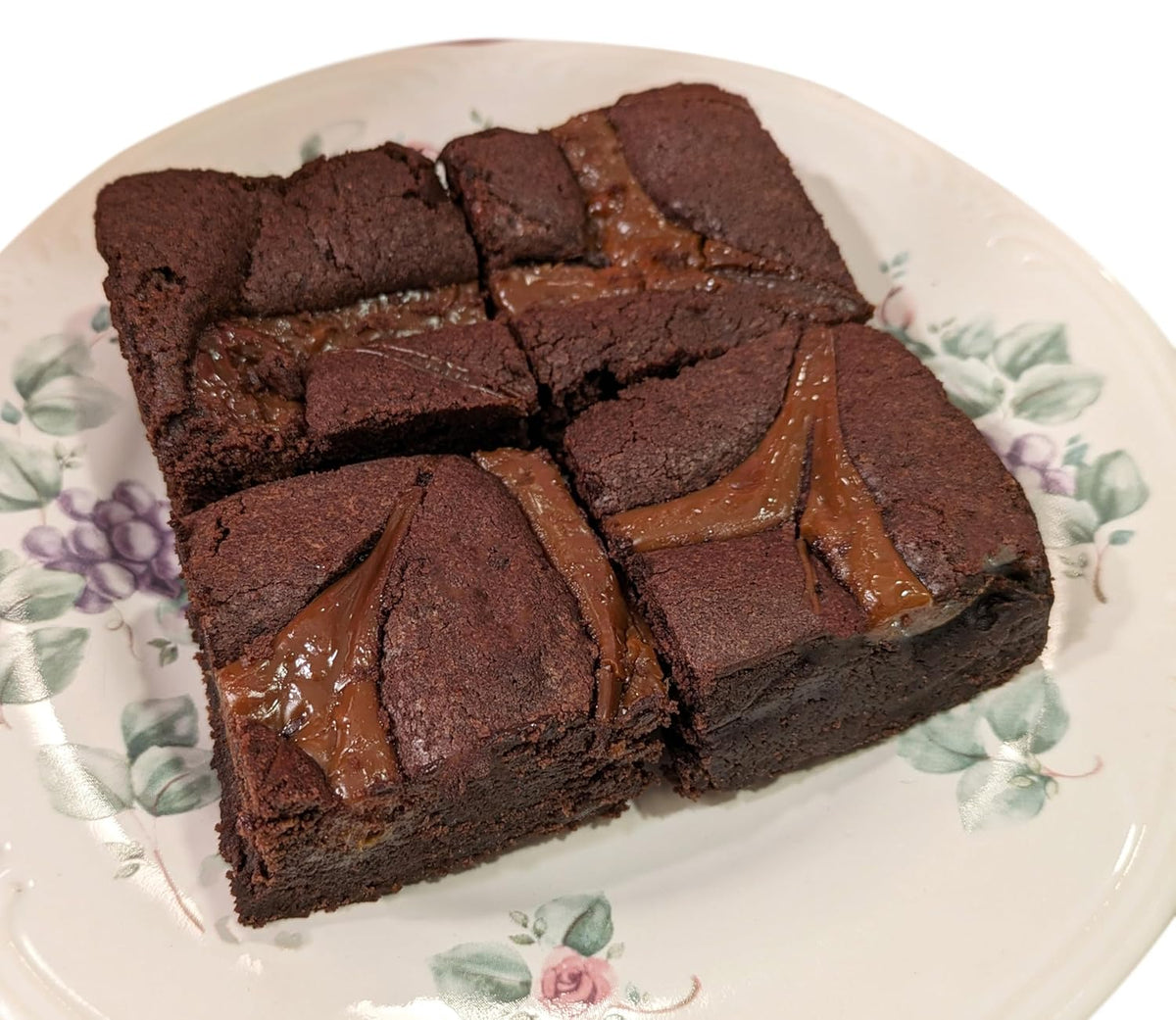 Ruth’s Caramel Swirl Cake Style Brownies 2 Dozen – Gourmet Baked Treats | Delicious Gift with The Finest Ingredients | Guaranteed to Arrive Fresh