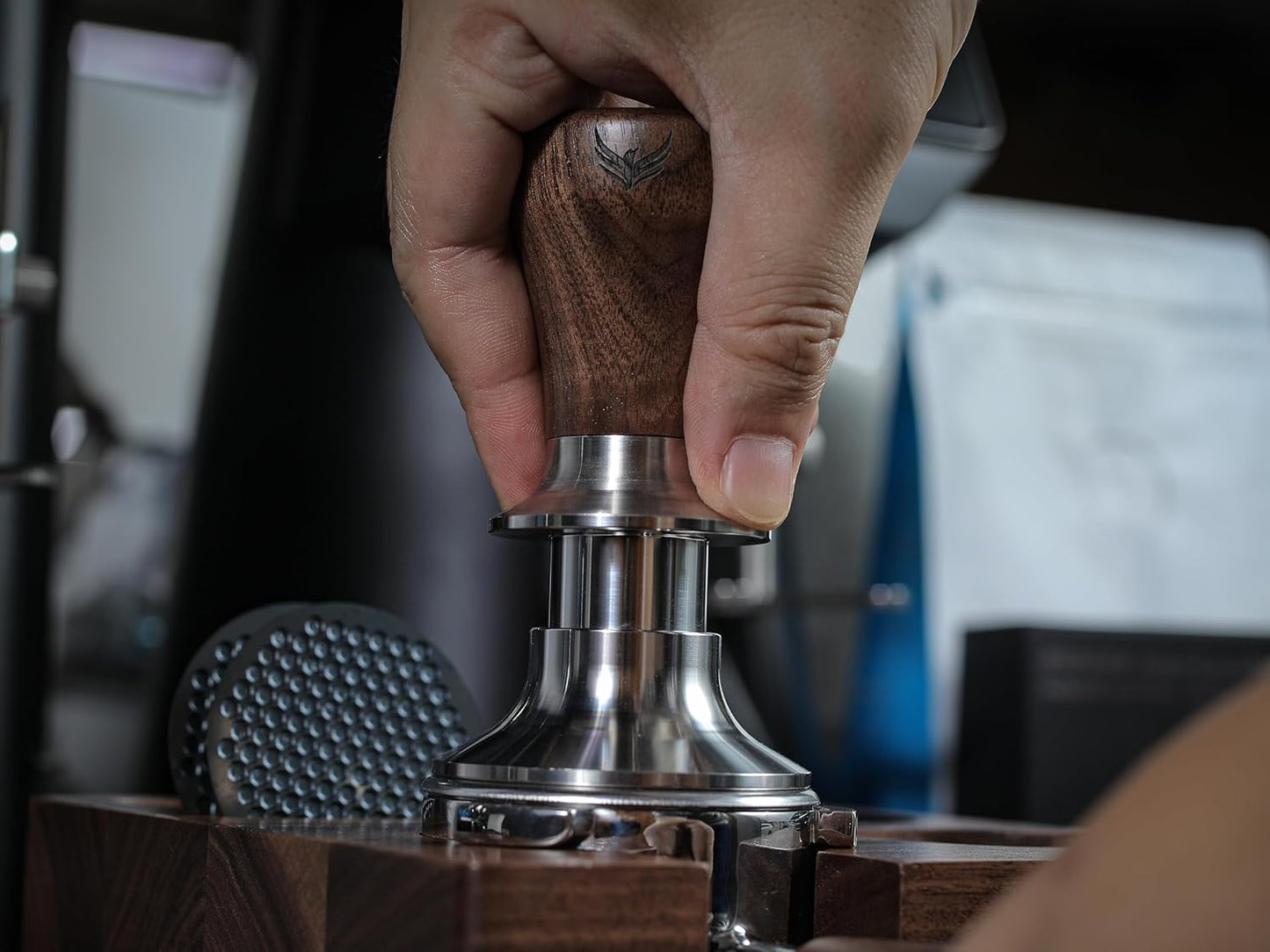 Calibrated Espresso Tamper 58mm Walnut, Auto-Leveling and 30lb Spring Loaded Design Stainless Steel Ripple Base Coffee Tamper with 20lb / 25lb / 30lbs Replacement Springs (58.3mm)