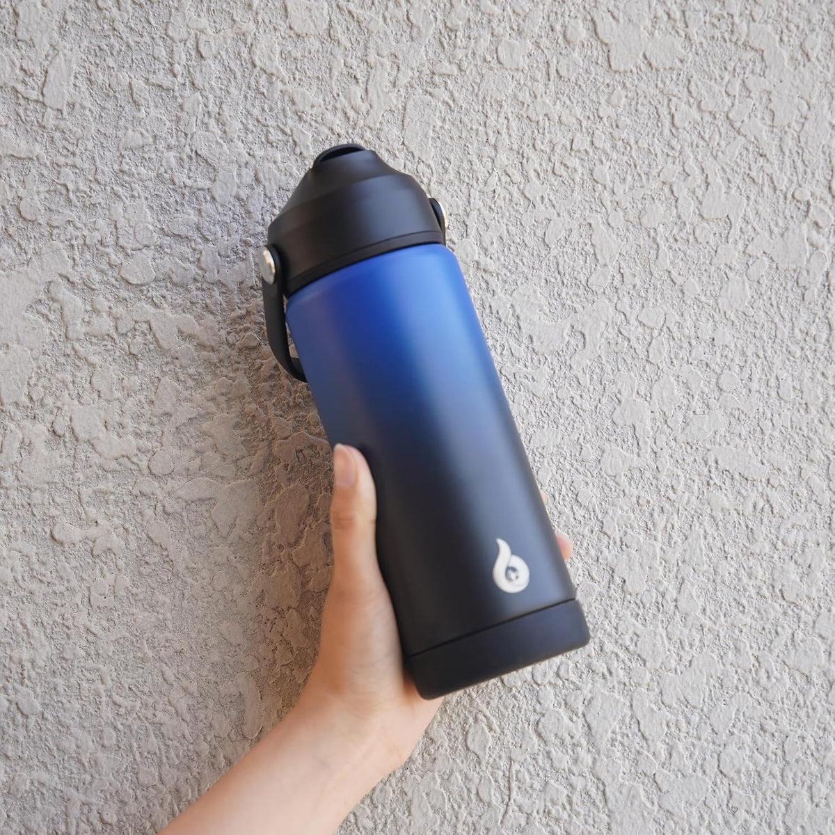 BJPKPK Insulated Water Bottle with Straw Lid, 18oz Thermos Water Bottles, Flex Handle & Non-slip Boot, BPA Free Leak Proof Stainless Steel Metal Thermos, Tumblers, Cups,Black Blue