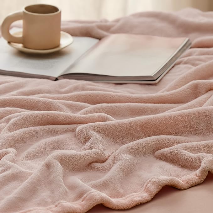 Bedsure Fleece Throw Blanket Dusty Pink - 300GSM Blankets for Couch, Sofa, Bed, Soft Lightweight Plush Cozy Throws for Toddlers, 50x60 inches