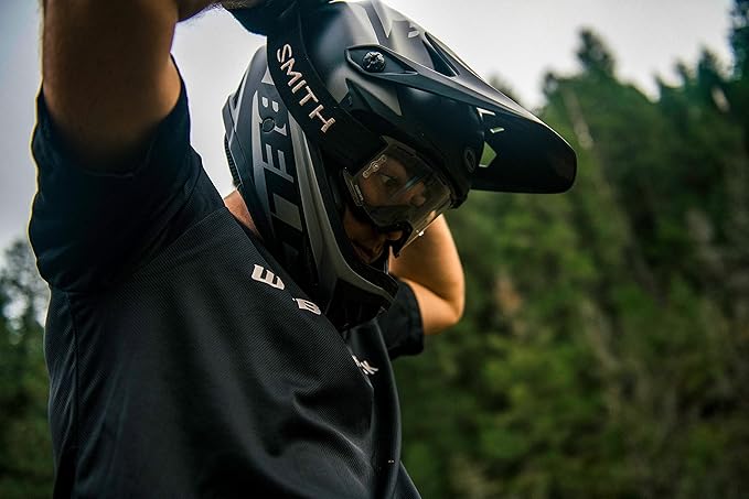 BELL Full-9 Fusion MIPS Lightweight Fiberglass Shell Adult Full Face MTB Downhill BMX Helmet