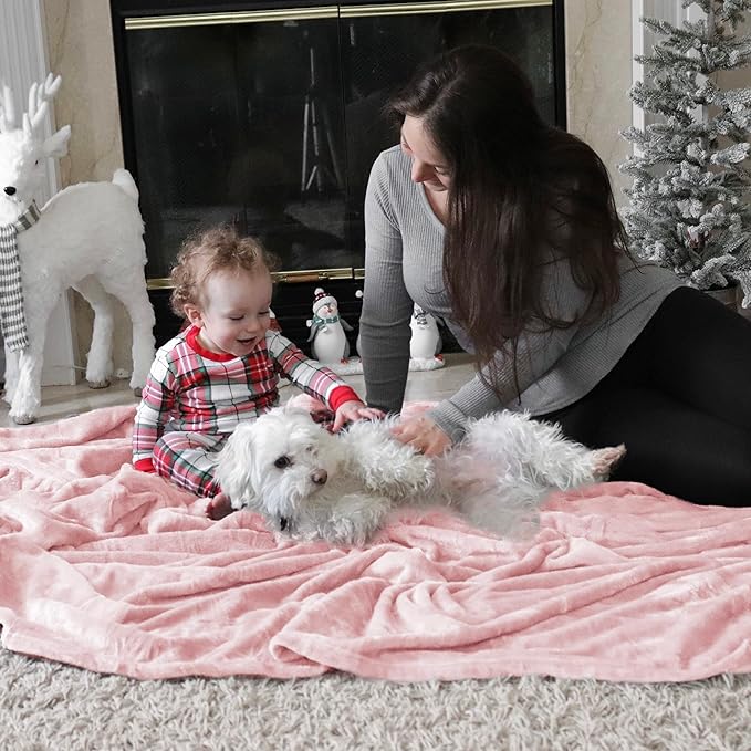 Bedsure Pink Fleece Blanket - 300GSM Soft Lightweight Plush Cozy Blankets for Bed, Sofa, Couch, Travel, Camping, 50x70 inches