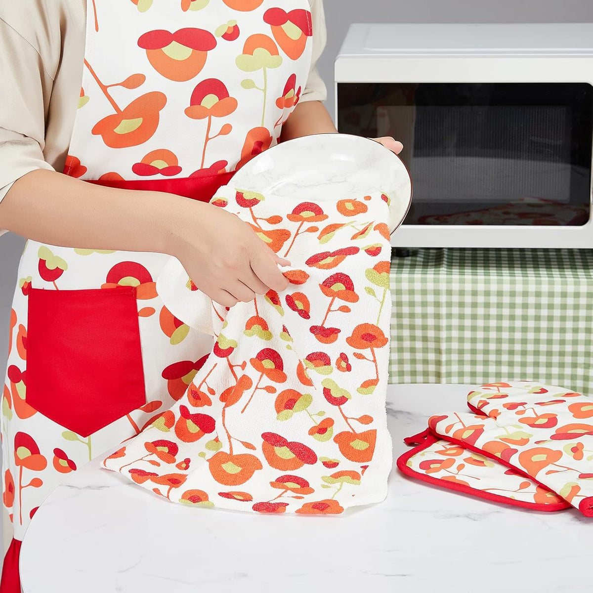 Oven Mitts and Potholders Dish Towles Set 100% Cotton for Perfect for Gifting, Baking, and Everyday Cooking Durable Heat Resistant for Kitchen and Machine Washable (3-Piece Red Flower)
