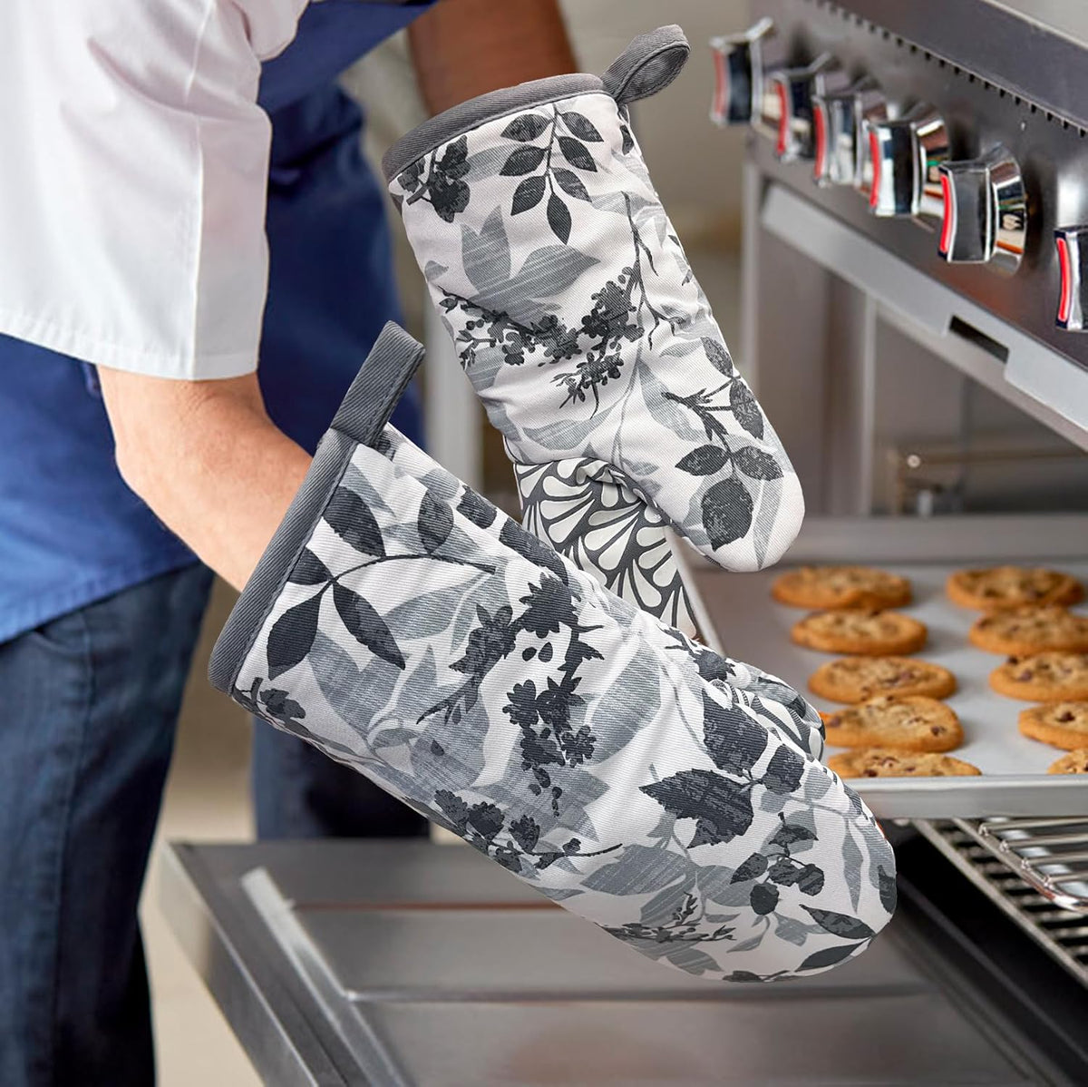 Thumb Oven Mitts, Heat and Slip Resistant Silicone Kitchen Mittens 2-Pack Set, Foliage Textured Flower Soft Long Oven Gloves, Flexible Thick Potholders for Safe Baking Cooking and Gr (Grayish)