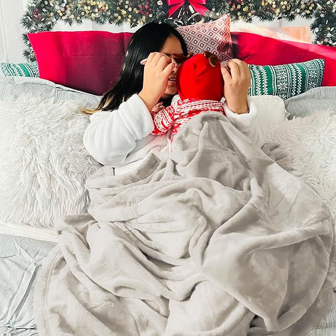 Bedsure Fleece Throw Blanket Linen - 300GSM Soft Lightweight Plush Cozy Blankets for Bed, Sofa, Couch, Travel, Camping, 50x60 inches