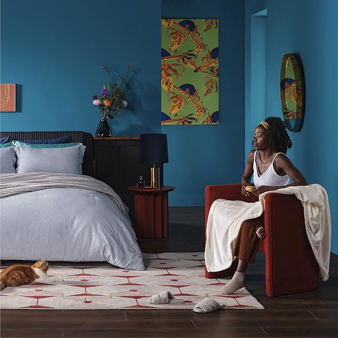 Bedsure Twin XL Fleece Blanket Dorm Bedding - Lightweight Soft Cozy Blankets for Bed, Sofa, Couch, Travel, Camping, Cream, 66"x90"