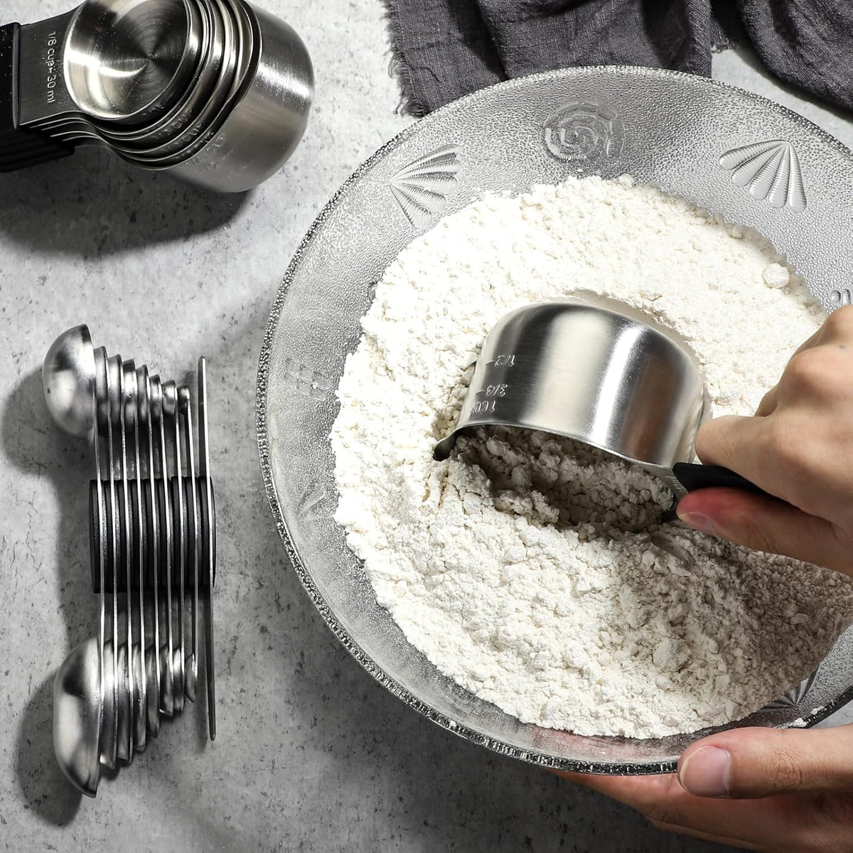 Magnetic Measuring Cups and Spoons Set Including 7 Stainless Steel Measuring Cups 8 Double Sided Magnetic Measuring Spoons Set with 1 Leveler Kitchen Tools for Cooking Baking (Black)