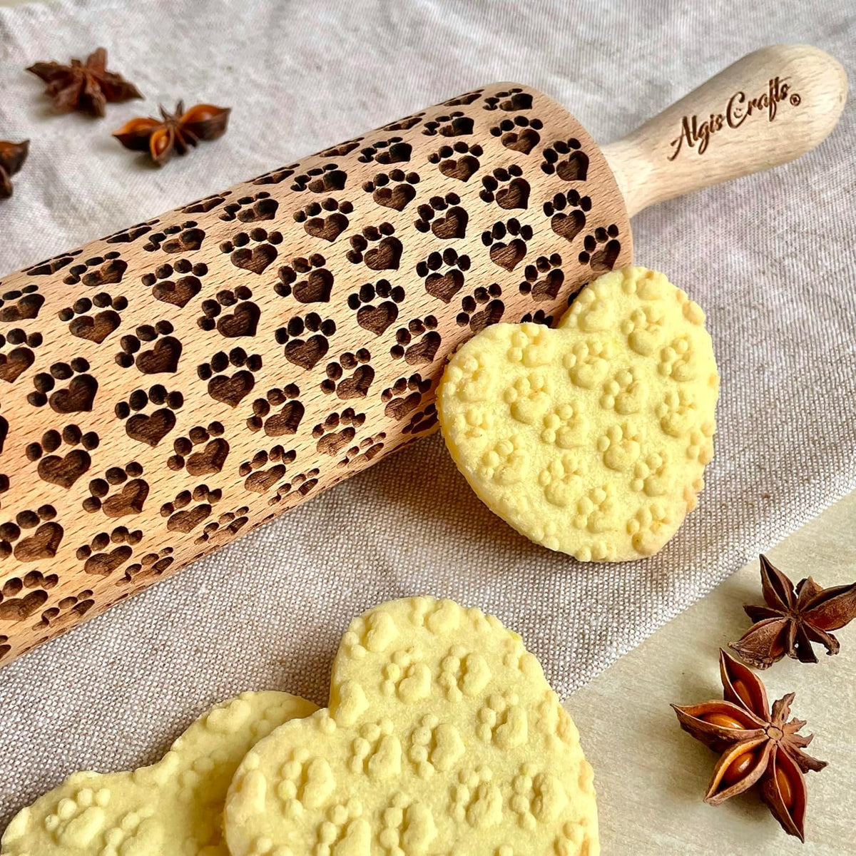 Rolling pin PAW-HEARTS. Wooden embossing rolling pin with paw pattern. Embossed cookies. Pottery. Birthday gift. Dog cat pet lover