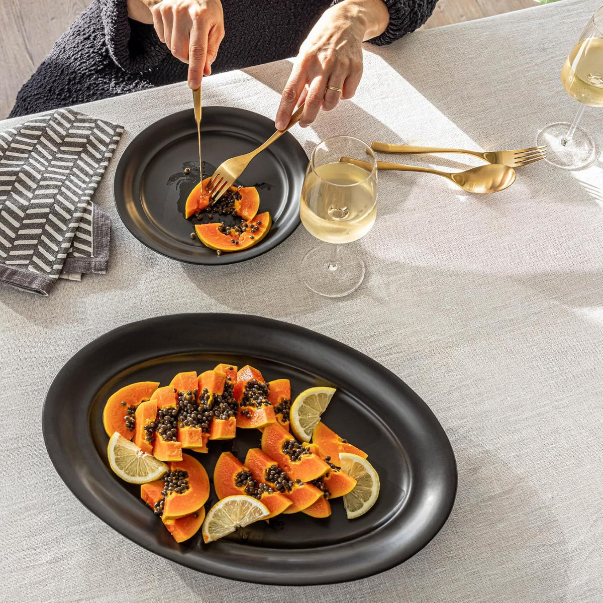 over&back Rim Stoneware Serving Platter - Elegant 1-Piece Oval Serving Platter to Complete Your Kitchen Set - 16" L x 10.8" W Semi-Matte Black