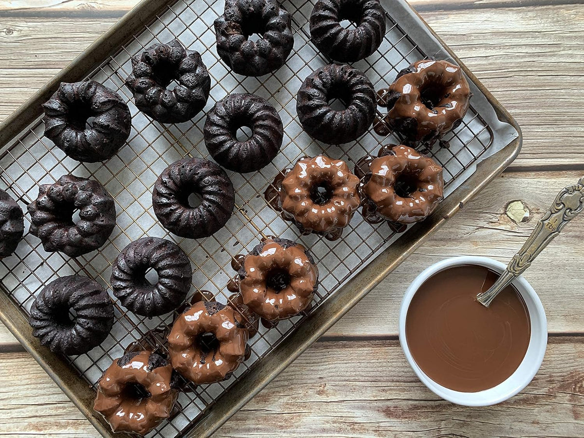 TruEats Brownie Mix: Diabetic Friendly, Protein & Fiber Rich, Low Glycemic & Gluten Free, No Sugar Added, Vegan Friendly, Dairy Free, Plant Based, Sweetened with Monk Fruit Sweetener