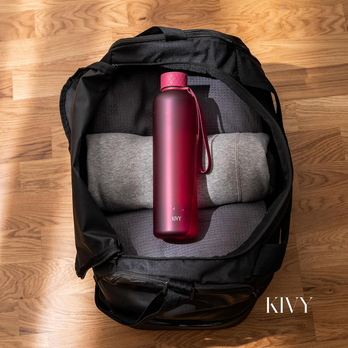 KIVY Slim Water Bottle 32oz [Lightweight & Shatterproof] Fits Backpack & Cupholder for Travel, Sports, School, Gym - Frosted red bottle no straw - Gym water bottle screw top - Dishwasher Safe