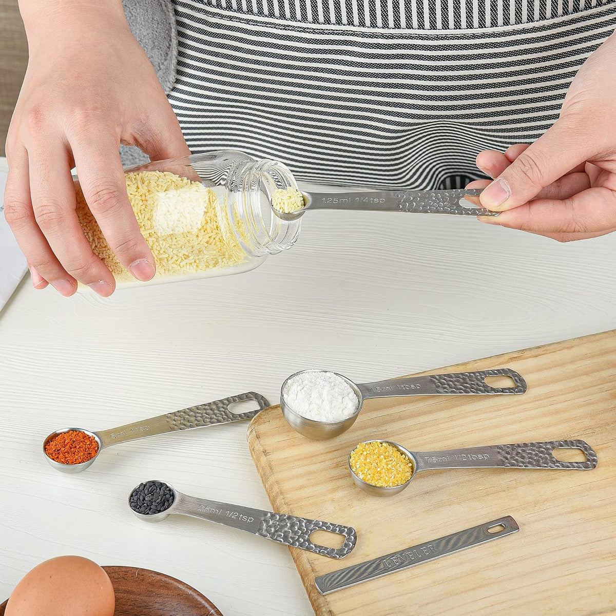 Measuring Cups and Spoons Set 10, 18/8 Stainless Steel Measuring Cups and Spoons Set for Baking & Kitchen, Metric & US Metal 4 Measuring Cups and 5 Measuring Spoons with 1 Leveler